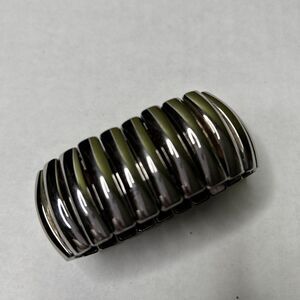 Vintage Womens Bracelet pull on Stretch Flaws heavy rust tarnish inside out